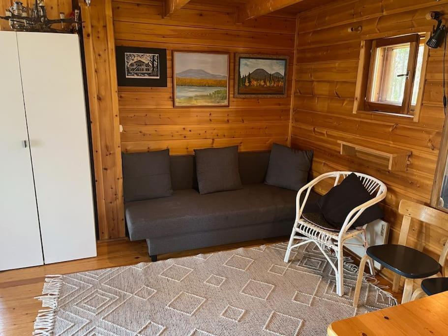 Viihtyisae Moekki Riekkojen Mailla Hetassa Villa Enontekio Exterior photo