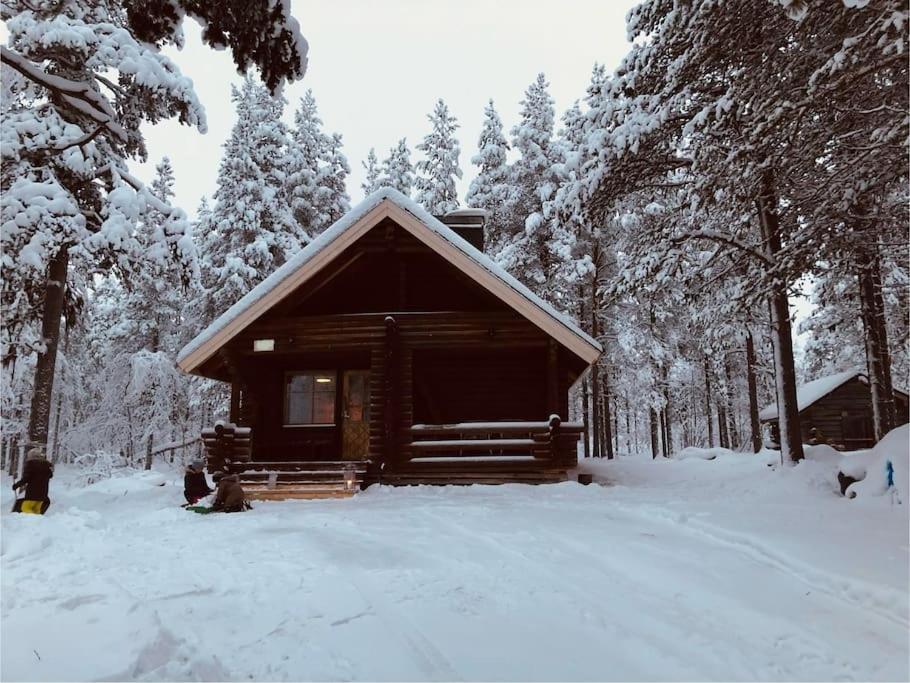 Viihtyisae Moekki Riekkojen Mailla Hetassa Villa Enontekio Exterior photo
